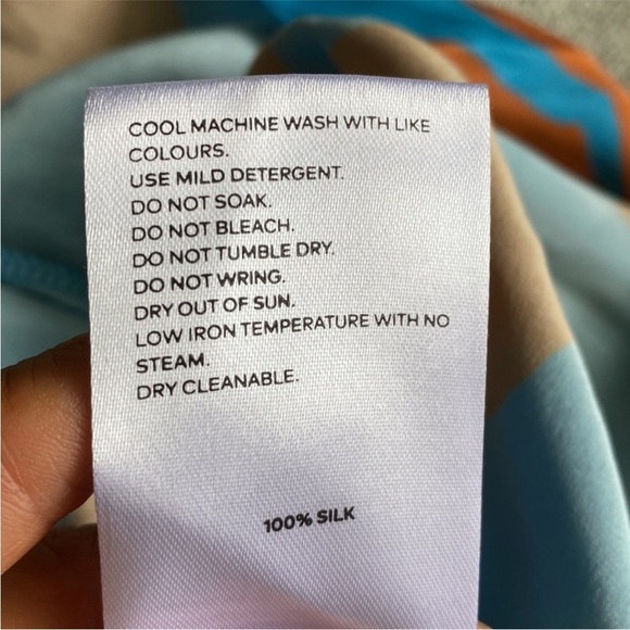 ARTHUR Apparel 100% silk bias ring dress in Hawaii - Picture 7 of 9